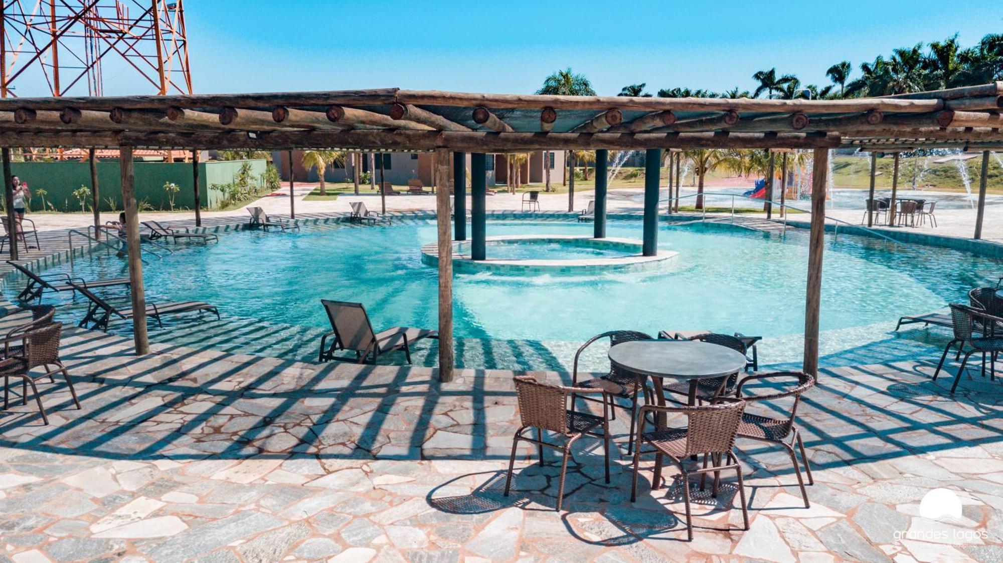 Grandes Lagos Resorts E Parque Aquatico Santa Clara d'Oeste Exterior photo