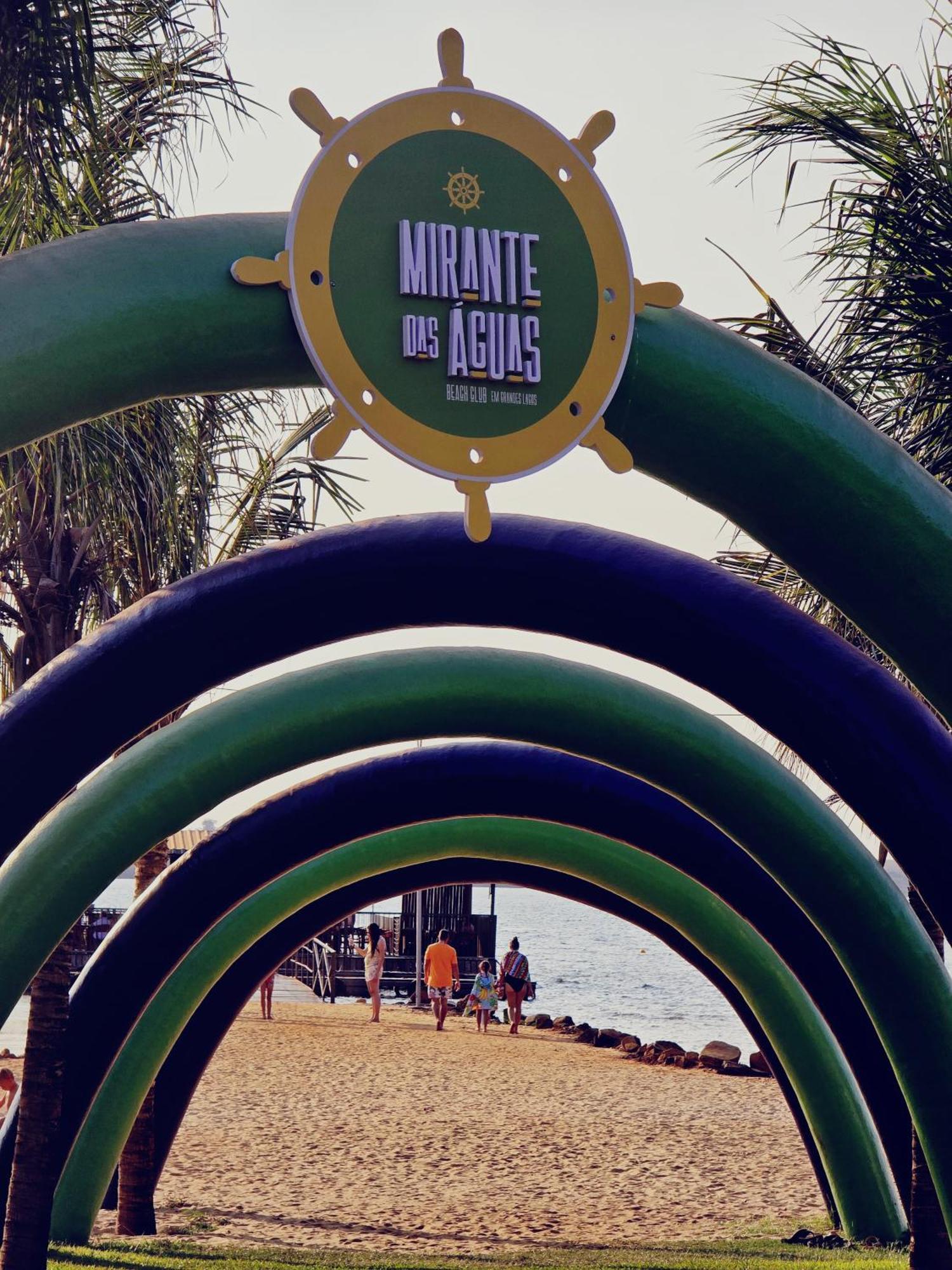 Grandes Lagos Resorts E Parque Aquatico Santa Clara d'Oeste Exterior photo