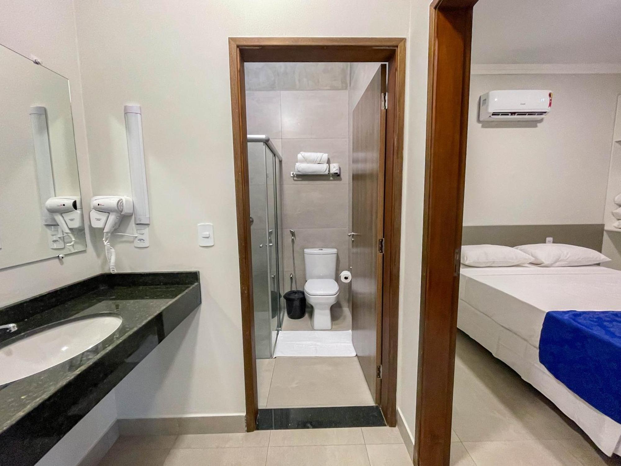 Grandes Lagos Resorts E Parque Aquatico Santa Clara d'Oeste Room photo