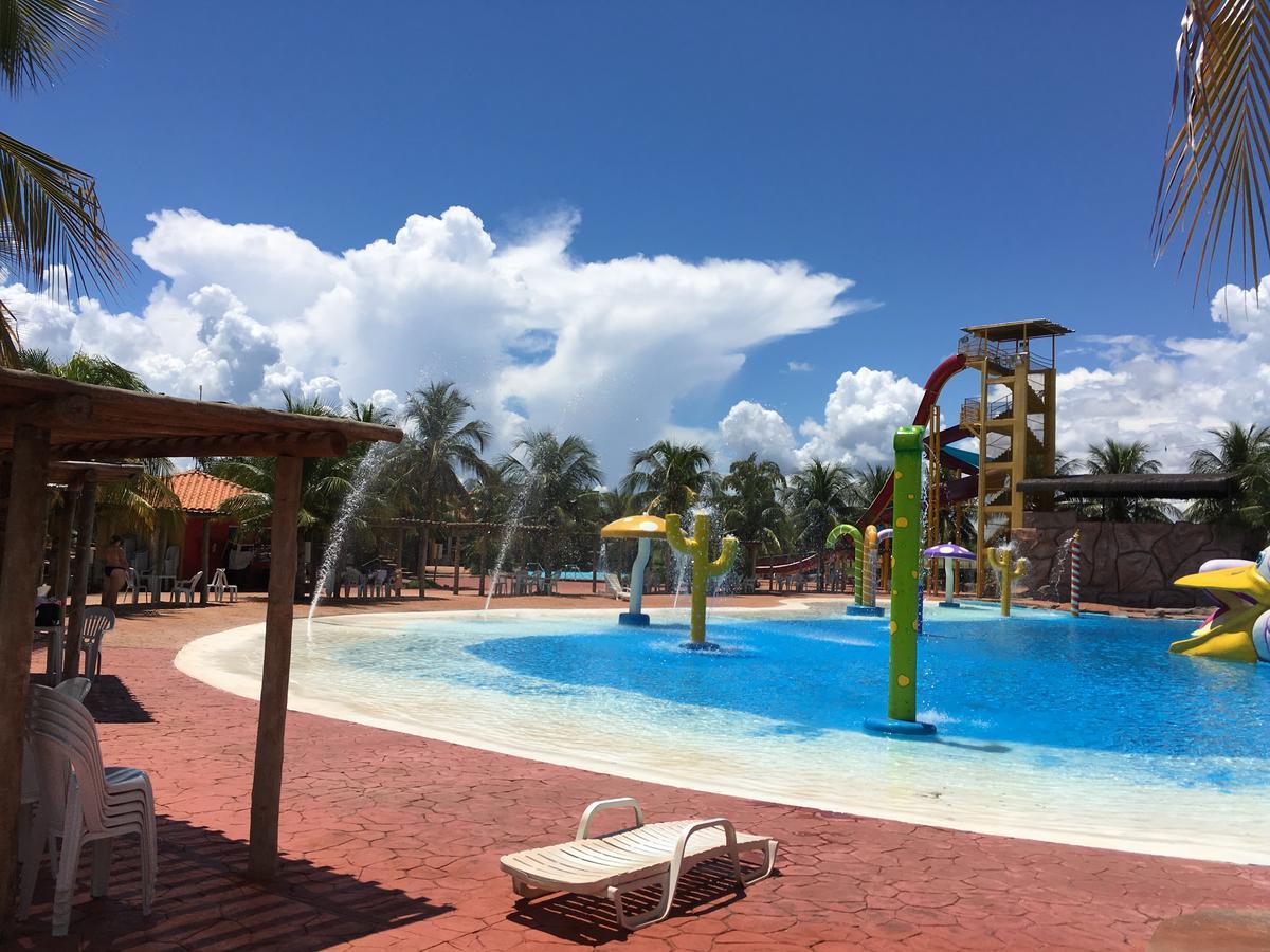 Grandes Lagos Resorts E Parque Aquatico Santa Clara d'Oeste Exterior photo