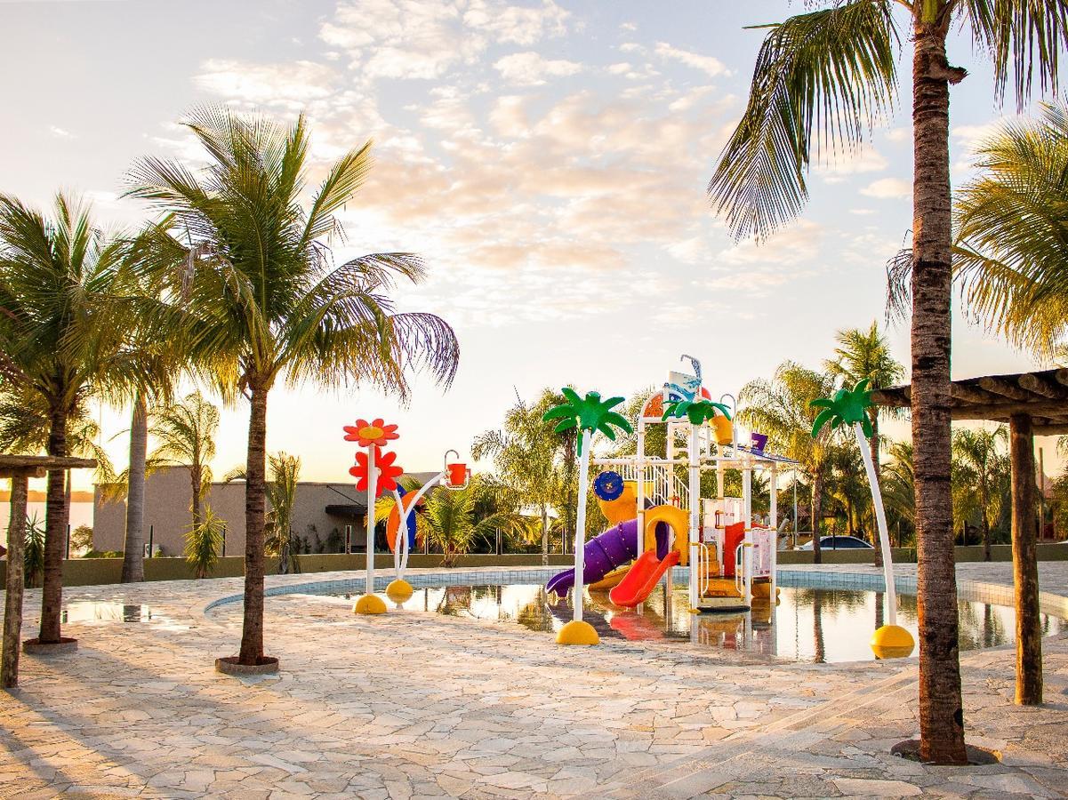 Grandes Lagos Resorts E Parque Aquatico Santa Clara d'Oeste Exterior photo